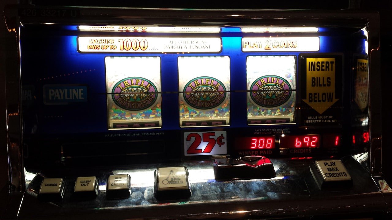 Koleksi permainan slot di kupontoto termasuk Aviator dan Sweet Bonanza